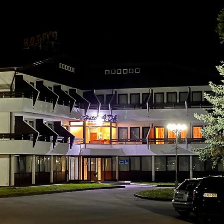 Hotel Ada Bihać Екстериор снимка