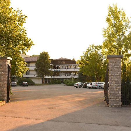 Hotel Ada Bihać Екстериор снимка