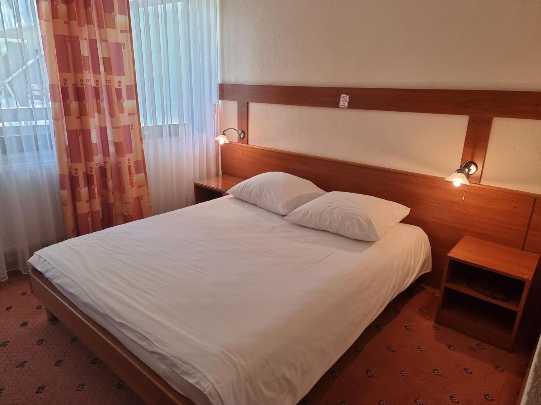 Hotel Ada Bihać Екстериор снимка