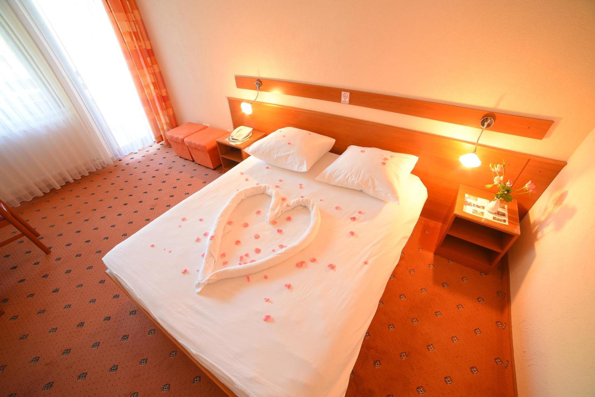 Hotel Ada Bihać Екстериор снимка