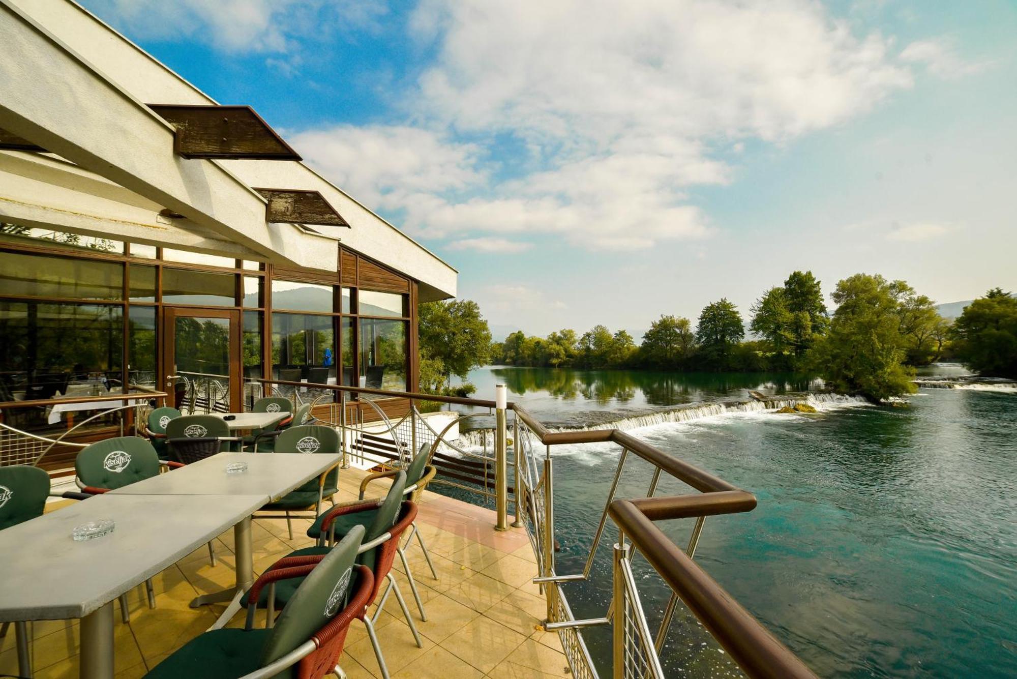 Hotel Ada Bihać Екстериор снимка