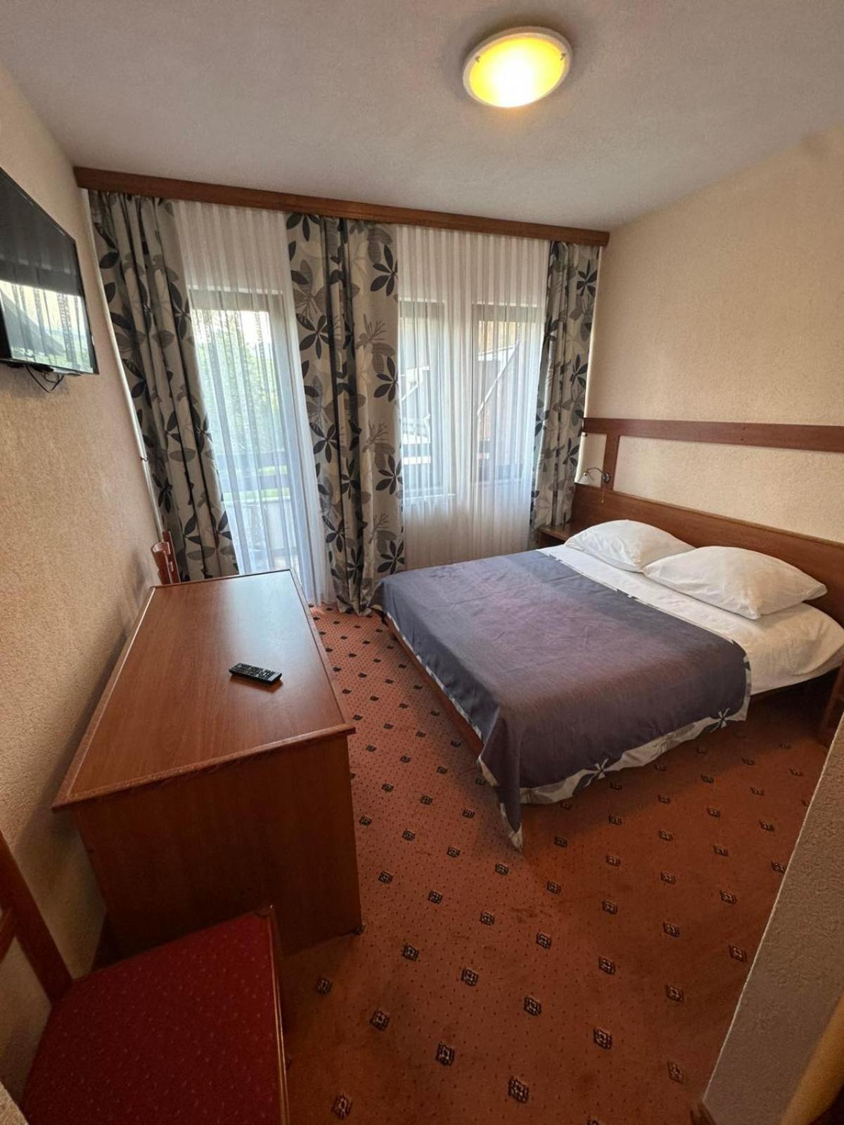 Hotel Ada Bihać Екстериор снимка